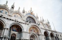 Venice small-group walking tour with St. Mark's Basilica and Gondola Ride
