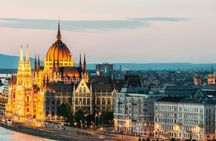 Private architectural tour through Budapest with a local expert