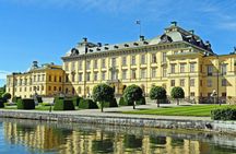 Private architecture walk through Stockholm with a local expert