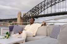 Golden glow Sydney harbour cruise with complimentary drink