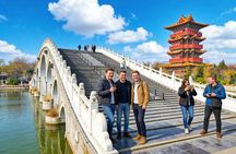 Guided tour through Kaifeng's historical landmarks