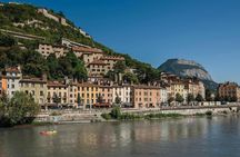 Grenoble 2-hour introductory walking tour with a local