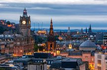 Private architecture walk through Edinburgh with a local expert
