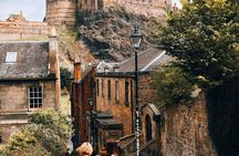 Private architecture walk through Edinburgh with a local expert