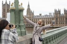 Private architecture walk through London with a local expert