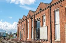 Private architecture walk through Manchester with a local expert