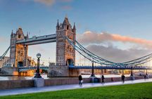 Tour of London's most photogenic spots with a local