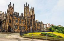 Art and culture walk of Edinburgh with a local
