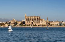 Audio-guided boat tour of Palma's iconic sights