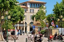 Take a guided tour around Saint-Tropez with a local