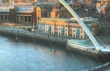 Newcastle 1-hour tour with a local