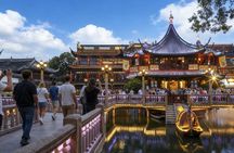 Shanghai city and Zhujiajiao water town private tour with lunch