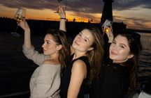 Boat Cruise from Gdańsk Old Town to Sopot Marina