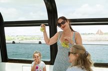 Morning cruise with coffee and pastel de nata in Lisbon