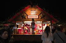 Hamburg Christmas markets private walking tour with mulled wine