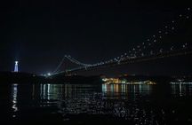 Night cruise with DJ and open bar in Lisbon