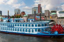 Private walking tour of Hamburg's Port Promenade and maritime history