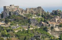 Les Baux-de-Provence tour with Carrières de Lumières and wine tasting