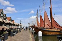 Volendam half-day tour with cheese, clogs and authentic village life