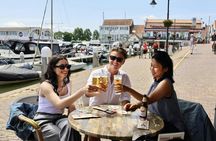 Volendam half-day tour with cheese, clogs and authentic village life