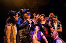 Pirates dinner adventure show in Orlando deluxe package