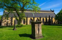 Edinburgh Old Town tour with local guide in English