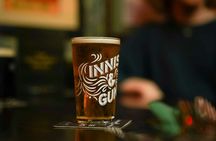 Old town food and drinks guided tour in Edinburgh