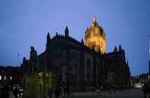 Old town food and drinks guided tour in Edinburgh