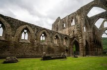 Mountains of Wales tour with Caerphilly Castle and St Fagans Museum