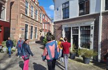 Leiden private walking tour with local guide