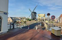 Leiden private walking tour with local guide