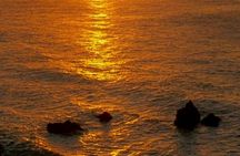 Sintra sunset 4x4 tour with Port wine and traditional snacks