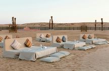 Dubai desert 4x4 safari with traditional Arabic dinner and dancing
