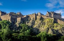 Old town food and drinks guided tour in Edinburgh
