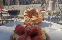 Traditional food tour in Lucca