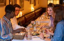 Traditional food tour in Montmartre neighborhood