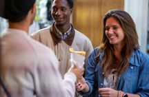 Traditional food tour in Montmartre neighborhood
