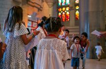 Sagrada Familia family-friendly small group tour