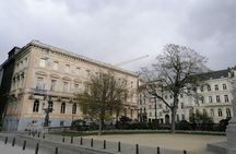 Brussels' landmarks audio guide and Autoworld entry ticket