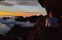 Gran Canaria astronomy hiking sunset tour with picnic and stargazing