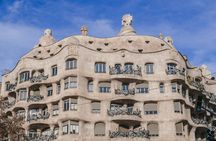 Gaudi walking tour and paella cooking class