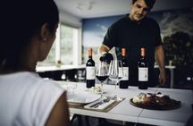 Tour and wine tasting at a family-run organic winery in Tuscany