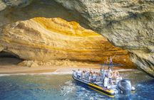 Full caves circuit and coast sightseeing boat from Portimão