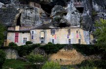 Lascaux IV prehistoric cave art tour from Sarlat