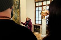 Guided Wawel tour with lunch and Vistula River cruise