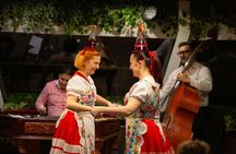 Danube cocktail and live folklore cruise