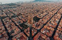 Walking tour by Antoni Gaudí's Modernist landmarks