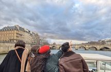 Guided cruise of The Old Paris on the Canal Saint Martin