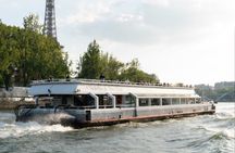 Family Seine river cruise with muffin, doughnut, and more