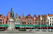 Bruges guided day tour from Paris with Canal Cruise